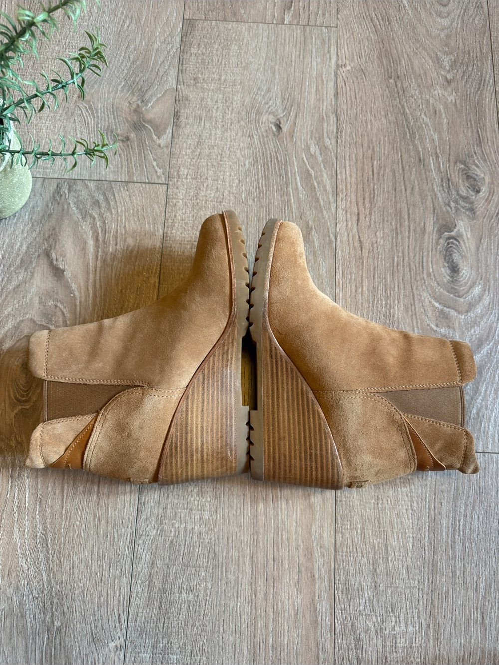 SOREL WOMENS AFTER HOURS CHELSEA BOOT WATERPROOF SUEDE SIZE 9.5 - Picture 6 of 8